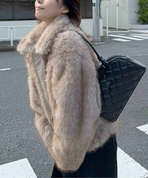 AS KNOW AS plus（アズノゥアズプラス）の「☆Wジップファスナー フェイクファーブルゾン【UNISEX ITEM】 【WEB限定】（ブルゾン・レディース・グレー系/ブラウン系/ベージュ系/アイボリー系・FREE）」の8枚目の写真