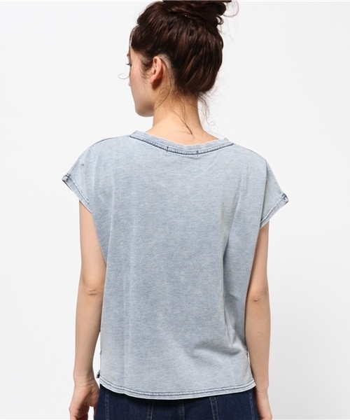 VENCEEXCHANGE（ヴァンスエクスチェンジ）の「インディゴケミカルスリットTシャツ         （Tシャツ/カットソー・レディース・ブルー・MEDIUM）」の2枚目の写真