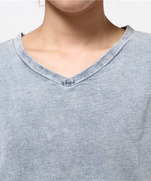 VENCEEXCHANGE（ヴァンスエクスチェンジ）の「インディゴケミカルスリットTシャツ         （Tシャツ/カットソー・レディース・ブルー・MEDIUM）」の3枚目の写真