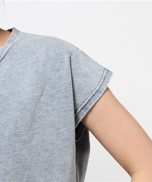 VENCEEXCHANGE（ヴァンスエクスチェンジ）の「インディゴケミカルスリットTシャツ         （Tシャツ/カットソー・レディース・ブルー・MEDIUM）」の4枚目の写真