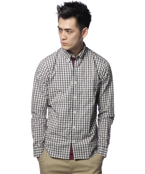 BEAMS（ビームス）の「BEAMS / ギンガムチェックボタンダウンシャツ（シャツ/ブラウス・メンズ・グレー/ブルー・SMALL/MEDIUM/LARGE）」の2枚目の写真