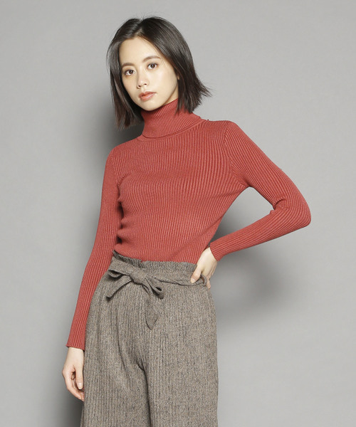 SY3（エスワイスリー）の「＜2018年春夏素材で再入荷！＞★インナーにもトップスにも使えるフィットするサイジング♪タートルネックジャスト丈カラーサマーニット（Tシャツ/カットソー・レディース・ホワイト/ベージュ/ライトブルー/キャメル/ライトグレー/ブラック/アイボリー/ワイン/ライトピンク・FREE）」の9枚目の写真