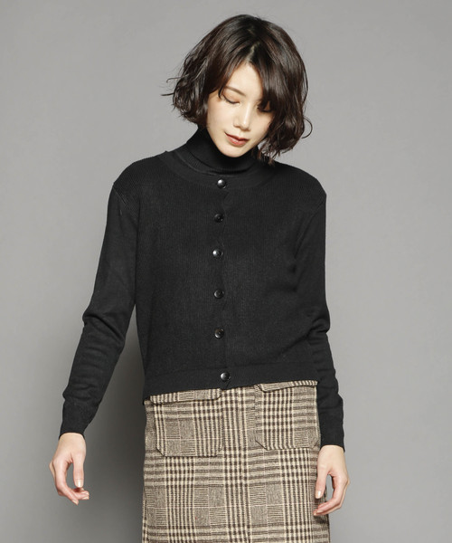 SY3（エスワイスリー）の「＜2018年春夏素材で再入荷！＞★インナーにもトップスにも使えるフィットするサイジング♪タートルネックジャスト丈カラーサマーニット（Tシャツ/カットソー・レディース・ホワイト/ベージュ/ライトブルー/キャメル/ライトグレー/ブラック/アイボリー/ワイン/ライトピンク・FREE）」の12枚目の写真