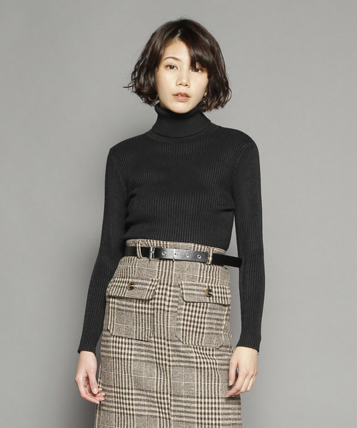 SY3（エスワイスリー）の「＜2018年春夏素材で再入荷！＞★インナーにもトップスにも使えるフィットするサイジング♪タートルネックジャスト丈カラーサマーニット（Tシャツ/カットソー・レディース・ホワイト/ベージュ/ライトブルー/キャメル/ライトグレー/ブラック/アイボリー/ワイン/ライトピンク・FREE）」の17枚目の写真