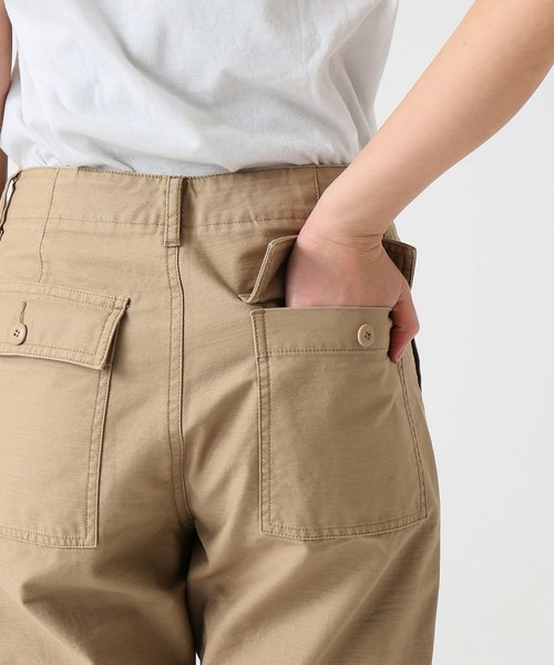 JOURNAL STANDARD relume(ジャーナルスタンダード レリューム)の「バックサテン ベイカー テーパード パンツ_#(カーゴパンツ・レディース・ベージュ/カーキ・40/38/36/34)」の10枚目の写真