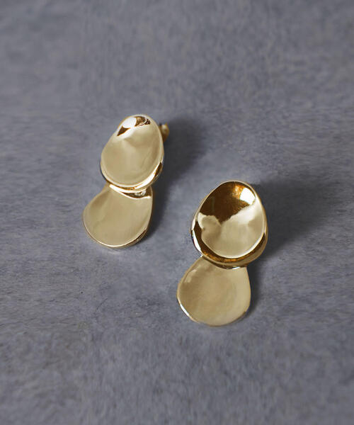 UNITED ARROWS（ユナイテッドアローズ）の「UBCB スプーン イヤリング（イヤリング・レディース・シルバー/ゴールド・FREE）」の2枚目の写真