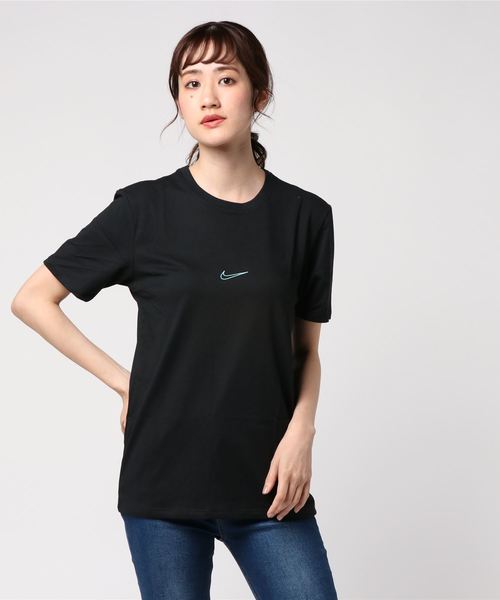 関税込【NIKE】Nike バックヒット スナックス コットン Tシャツ NIKE（ナイキ）の「【NIKE】コットントロピカル柄バックプリント