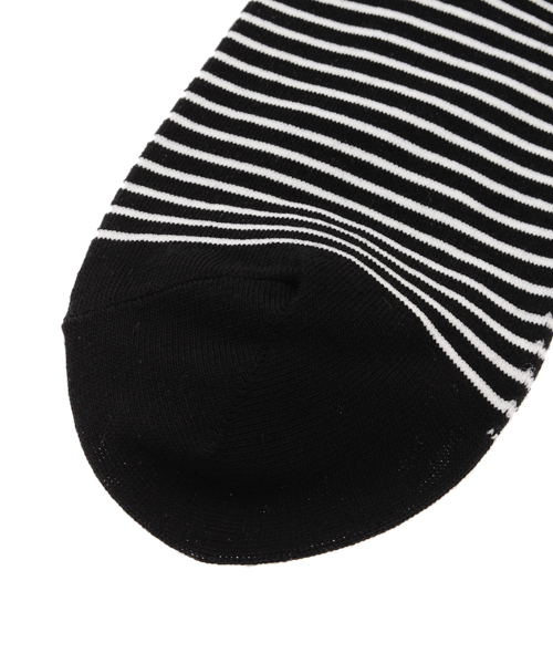 Candy Stripper（キャンディストリッパー）の「LAZY CANDY BORDER ソックス（ソックス/靴下・レディース・ブラック/グレー/ピンク・FREE）」の5枚目の写真
