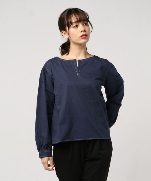 STYLEBLOCK（スタイルブロック）の「綿ツイルバック釦ステッチブラウス（シャツ/ブラウス・レディース・ライトベージュ/ネイビー/ホワイト/オレンジ・M）」の3枚目の写真