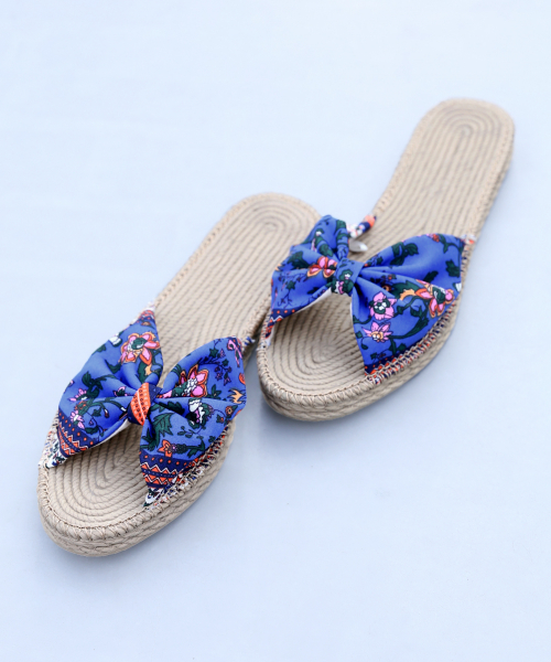 LOWRYS FARM（ローリーズファーム）の「サテンリボンサンダル　819395（サンダル・レディース・ホワイト系その他/ブラック/ベージュ/ブルー系その他/ピンク・MEDIUM/LARGE）」の5枚目の写真