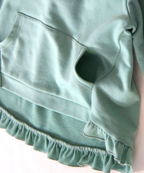 Bee des Bee（ビーデスビー）の「アシメ裾フリル長袖パーカー（Tシャツ/カットソー・キッズ・ネイビー/ミント・110cm/100cm/120cm/130cm/140cm/150cm）」の13枚目の写真