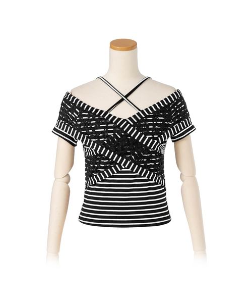 Newlyme(ニューリーミー)の「レース挟みクロスデザインオフショル半袖カットソー(Tシャツ/カットソー・レディース・ホワイト/ブラック/その他・MEDIUM/LARGE)」の12枚目の写真