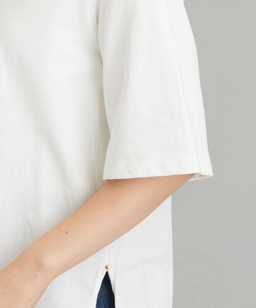 green label relaxing（グリーンレーベルリラクシング）の「＜MGHT＞SC デコルテ スリット ロング Tシャツ（Tシャツ/カットソー・レディース・ワインレッド/ダークグレー/ベージュ/オフホワイト・FREE）」の12枚目の写真