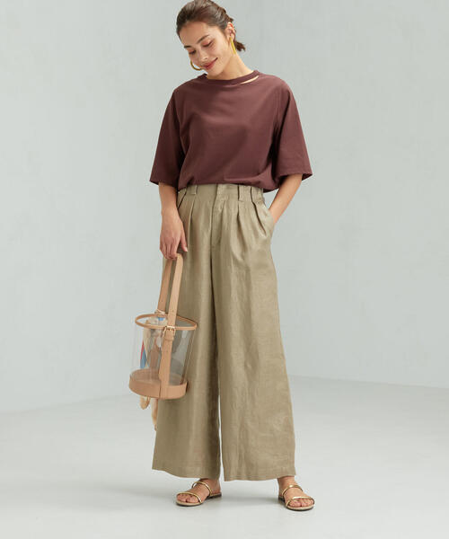 green label relaxing（グリーンレーベルリラクシング）の「＜MGHT＞SC デコルテ スリット ロング Tシャツ（Tシャツ/カットソー・レディース・ワインレッド/ダークグレー/ベージュ/オフホワイト・FREE）」の7枚目の写真