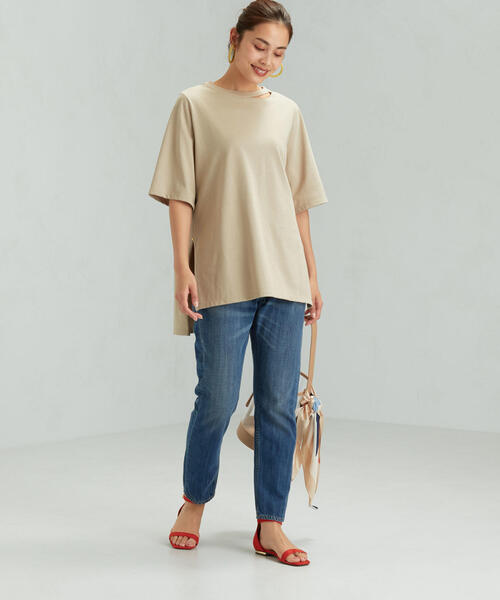 green label relaxing（グリーンレーベルリラクシング）の「＜MGHT＞SC デコルテ スリット ロング Tシャツ（Tシャツ/カットソー・レディース・ワインレッド/ダークグレー/ベージュ/オフホワイト・FREE）」の6枚目の写真