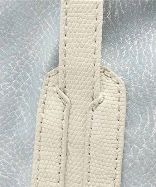 PAPILLONNER（パピヨネ）の「ZIPビッグトート（トートバッグ・レディース・シルバー/アクア・FREE）」の6枚目の写真