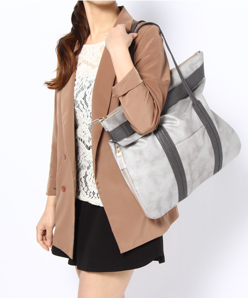 PAPILLONNER（パピヨネ）の「ZIPビッグトート（トートバッグ・レディース・シルバー/アクア・FREE）」の3枚目の写真