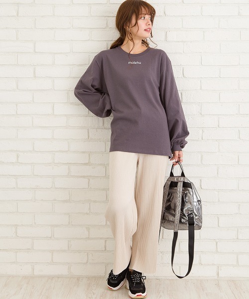 SpRay(スプレイ)の「BACK転写ボリュームスリーブロングTシャツ(Tシャツ/カットソー・レディース・ダークベージュ/オフホワイト/ピンク/チャコールグレー/ブラック・FREE)」の22枚目の写真