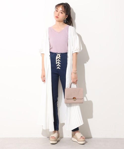 one after another NICE CLAUP（ワンアフターアナザーナイスクラップ）の「2Wayクロコスクエアバッグ（ショルダーバッグ・レディース・モカ/ベージュ/カーキ/アイボリー・FREE）」の13枚目の写真