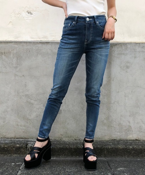 ENVYM(アンビー)の「JUST WAIST SKINNY PT(デニムパンツ・レディース・サックスブルー/ブルー/インディゴブルー/ブラック・SMALL/MEDIUM/X-SMALL)」の2枚目の写真