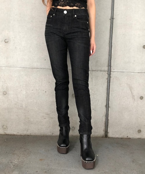 ENVYM(アンビー)の「JUST WAIST SKINNY PT(デニムパンツ・レディース・サックスブルー/ブルー/インディゴブルー/ブラック・SMALL/MEDIUM/X-SMALL)」の1枚目の写真