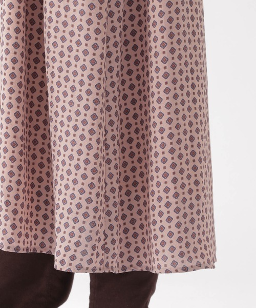 BAYFLOW（ベイフロー）の「ヴィンテージライクワンピース（ワンピース・レディース・ベージュ/ピンク・SMALL/MEDIUM）」の12枚目の写真