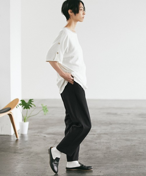 EMMA CLOTHES（エマクローズ）の「梨地ルーズリラックス テパードワイドパンツ EMMA CLOTHES（その他パンツ・メンズ・ブラック/ダークブラウン/グレー系その他/ブラウン系その他/ベージュ系その他/グリーン系その他/グレイッシュベージュ/ダークネイビー/ライラック・M/L/S）」の15枚目の写真