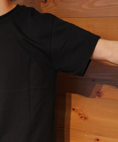 ACME FURNITURE（アクメファニチャー）の「ユニセックス 【Hikaru Narita】NH CORAL TEE（Tシャツ/カットソー・レディース・ブラック・SMALL/MEDIUM/LARGE）」の5枚目の写真