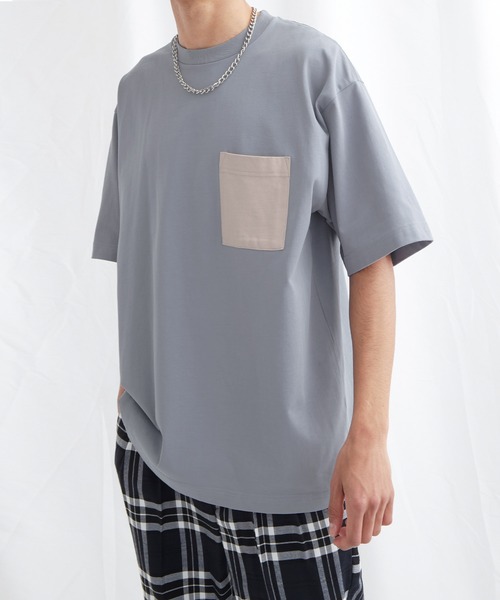 EMMA CLOTHES(エマクローズ)の「配色ポケットハーフスリーブオーバーサイズカットソー【EMMA CLOTHES/エマクローズ】(Tシャツ/カットソー・メンズ・ホワイト/ブルー系その他/チャコール・M/L)」の3枚目の写真