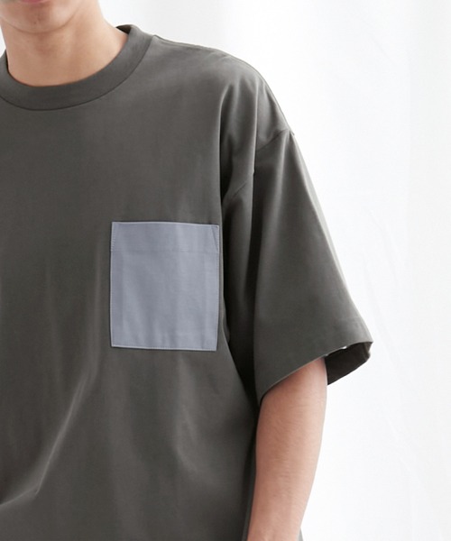 EMMA CLOTHES(エマクローズ)の「配色ポケットハーフスリーブオーバーサイズカットソー【EMMA CLOTHES/エマクローズ】(Tシャツ/カットソー・メンズ・ホワイト/ブルー系その他/チャコール・M/L)」の20枚目の写真
