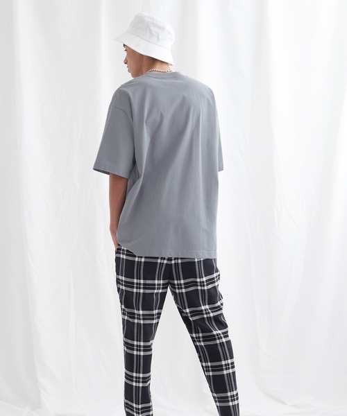 EMMA CLOTHES(エマクローズ)の「配色ポケットハーフスリーブオーバーサイズカットソー【EMMA CLOTHES/エマクローズ】(Tシャツ/カットソー・メンズ・ホワイト/ブルー系その他/チャコール・M/L)」の18枚目の写真