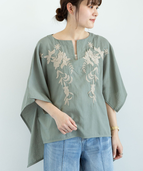 Green　Parks（グリーンパークス）の「・furry rate 刺繍スクエアブラウス＊（シャツ/ブラウス・レディース・オフホワイト/カーキ/ブラック/イエロー・FREE）」の5枚目の写真