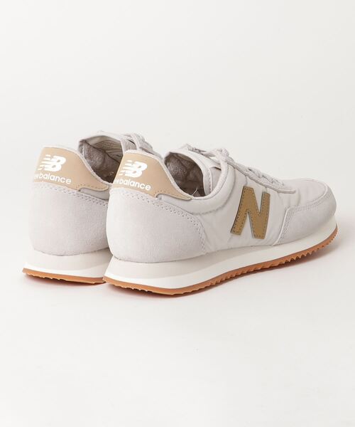 NEW BALANCE(ニューバランス)の「WL720(スニーカー・レディース・オフホワイト/ピンク/ネイビー・22.5cm/23.5cm/24.5cm/24.0cm/23.0cm/22.0cm/25.0cm)」の4枚目の写真