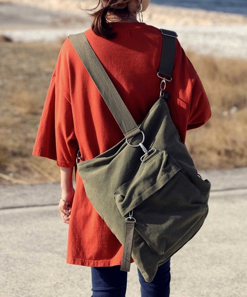 antiqua(アンティカ)の「2wayミリタリー変形リュック(バックパック/リュック・レディース・ブラック/カーキ・FREE)」の22枚目の写真