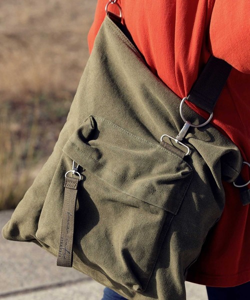 antiqua(アンティカ)の「2wayミリタリー変形リュック(バックパック/リュック・レディース・ブラック/カーキ・FREE)」の14枚目の写真