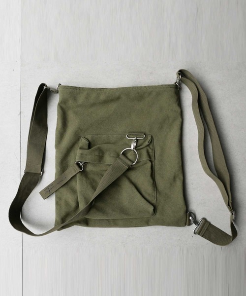 antiqua(アンティカ)の「2wayミリタリー変形リュック(バックパック/リュック・レディース・ブラック/カーキ・FREE)」の19枚目の写真