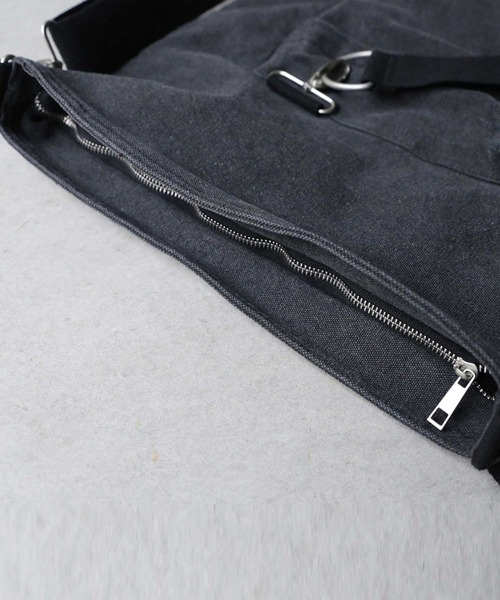 antiqua(アンティカ)の「2wayミリタリー変形リュック(バックパック/リュック・レディース・ブラック/カーキ・FREE)」の10枚目の写真