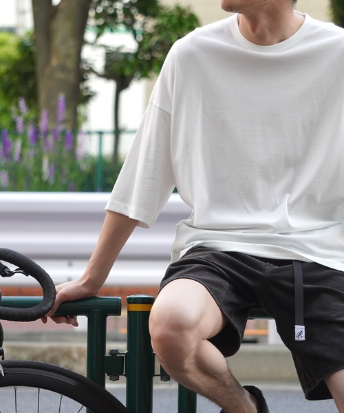 ADAM ET ROPE'（アダムエロペ）の「【NORITAKE】ドロップショルダー ビッグルーズT（Tシャツ/カットソー・メンズ・ブラック/ブラウン系その他/ホワイト/チャコールグレー・L/M）」の18枚目の写真