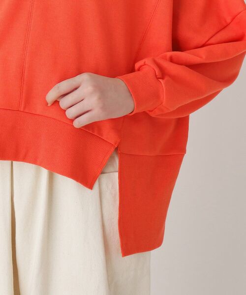 Cutie Blonde（キューティーブロンド）の「◆【S-L】両スリット前後差スウェット（スウェット・レディース・ブラック/オフホワイト/オレンジ・01/02/03）」の8枚目の写真