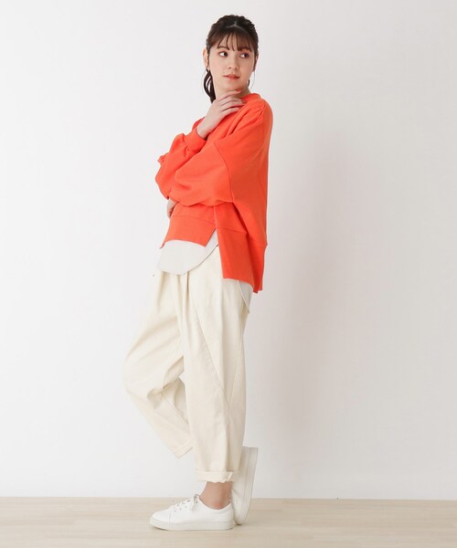 Cutie Blonde（キューティーブロンド）の「◆【S-L】両スリット前後差スウェット（スウェット・レディース・ブラック/オフホワイト/オレンジ・01/02/03）」の7枚目の写真