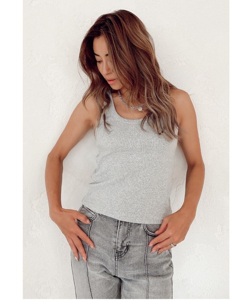 ALEXIA STAM（アリシアスタン）の「【ViVi 9月号掲載】Round Neck Rib Tank Top/ラウンドネックリブタンクトップ（Tシャツ/カットソー・レディース・オレンジ/ホワイト/キャメル/チャコールグレー/カーキ/グレー/グレイッシュベージュ・FREE）」の4枚目の写真