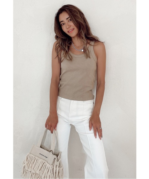 ALEXIA STAM（アリシアスタン）の「【ViVi 9月号掲載】Round Neck Rib Tank Top/ラウンドネックリブタンクトップ（Tシャツ/カットソー・レディース・オレンジ/ホワイト/キャメル/チャコールグレー/カーキ/グレー/グレイッシュベージュ・FREE）」の5枚目の写真