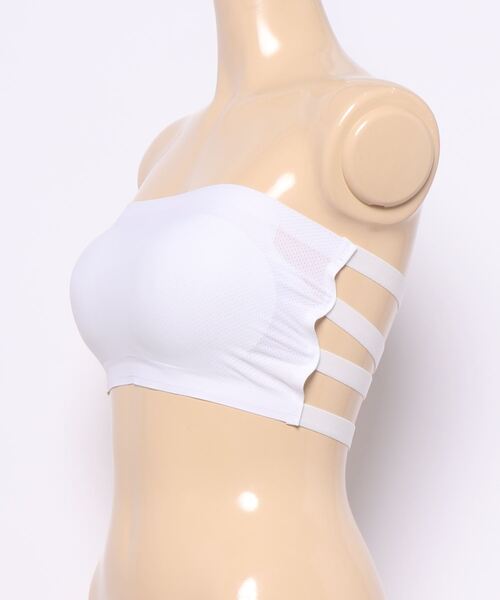 FIG&VIPER（フィグアンドバイパー）の「バッククロスブラTOP（キャミソール・レディース・ホワイト/ブラック・FREE）」の5枚目の写真