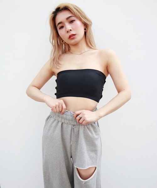 FIG&VIPER（フィグアンドバイパー）の「バッククロスブラTOP（キャミソール・レディース・ホワイト/ブラック・FREE）」の3枚目の写真