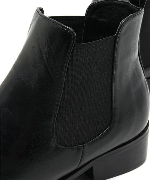 DISCOAT（ディスコート）の「【Discoat】サイドゴアショートブーツ（ブーティ・レディース・グレー/ブラック・LARGE/MEDIUM/SMALL）」の5枚目の写真