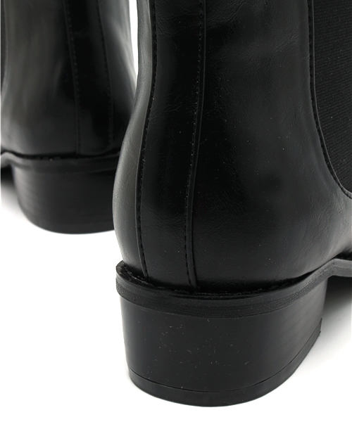 DISCOAT（ディスコート）の「【Discoat】サイドゴアショートブーツ（ブーティ・レディース・グレー/ブラック・LARGE/MEDIUM/SMALL）」の7枚目の写真