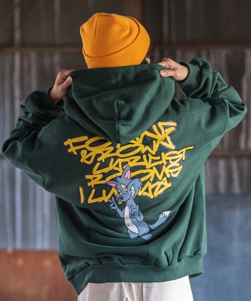 WEGO（ウィゴー）の「WEGO/ヘビーウエイト グラフィティロゴビッグシルエットプルパーカー（パーカー・メンズ・ブラック/ダークグリーン/オレンジ/オートミール/ホワイト/グリーン/スミクロ/その他1・MEDIUM/LARGE/X-LARGE）」の6枚目の写真