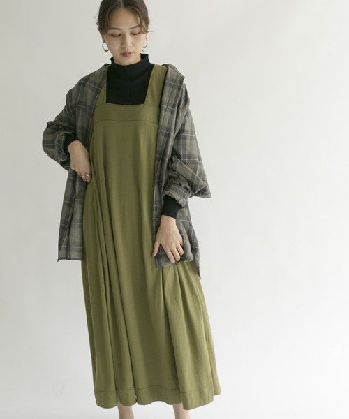 KBF（ケイビーエフ）の「ロングカットワンピース（ワンピース・レディース・ブラック/アイボリー/カーキ・ONE）」の4枚目の写真