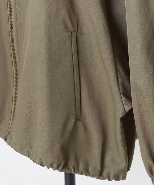 BEARDSLEY（ビアズリー）の「女性らしく着られるMA-1　ドルマンボリュームブルゾン（ブルゾン・レディース・カーキ・FREE）」の8枚目の写真