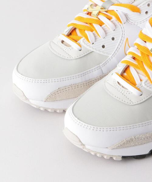 green label relaxing（グリーンレーベルリラクシング）の「＜NIKE(ナイキ)＞ AIRMAX エアマックス 90 SE スニーカー（スニーカー・レディース・イエロー・25cm/22.5cm/24cm/23cm/24.5cm/23.5cm）」の3枚目の写真
